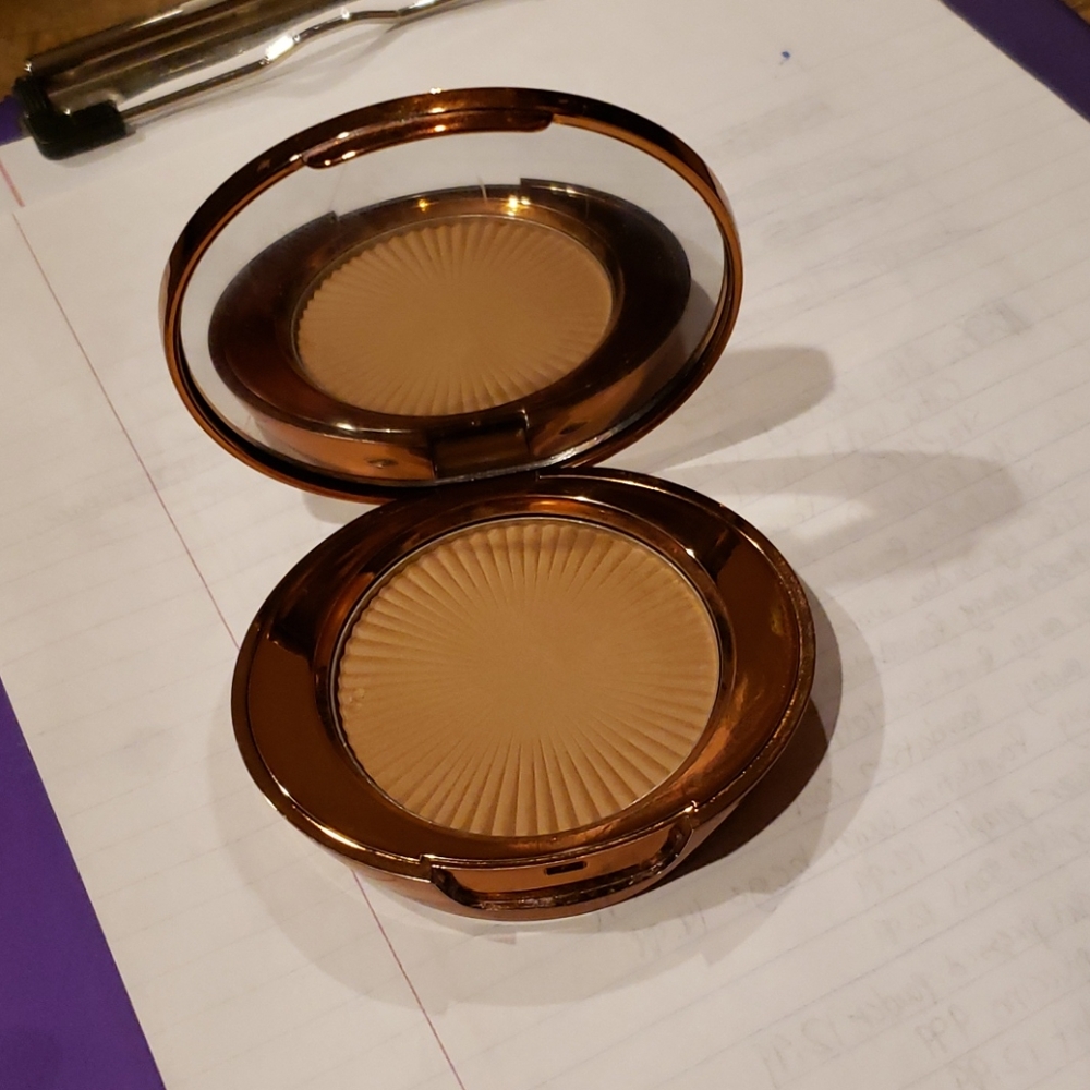 Bronzer